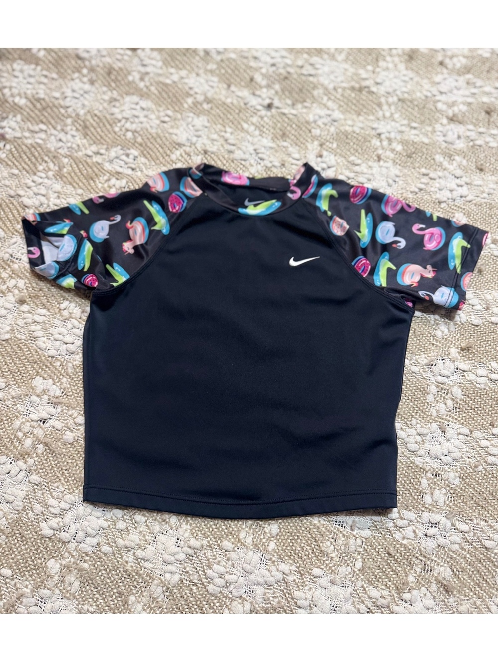 Nike Girls' Black Short-Sleeve Rash Guard Swim Top Size XL